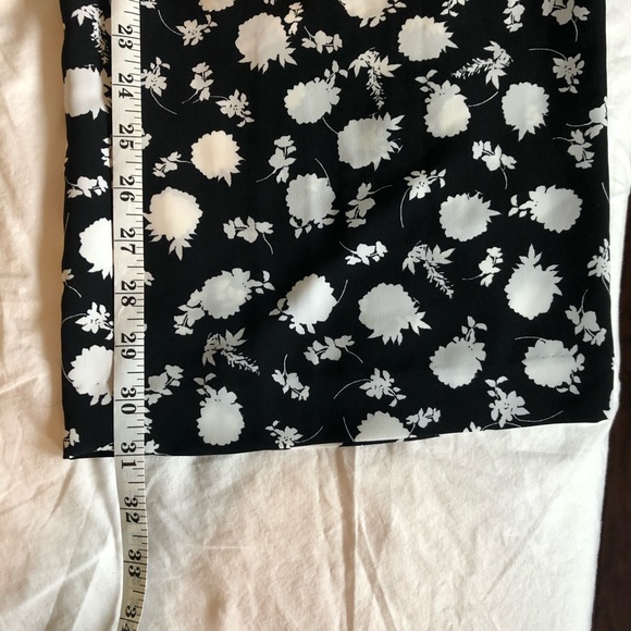Vince Camuto floral pants size 6 - Picture 5 of 5